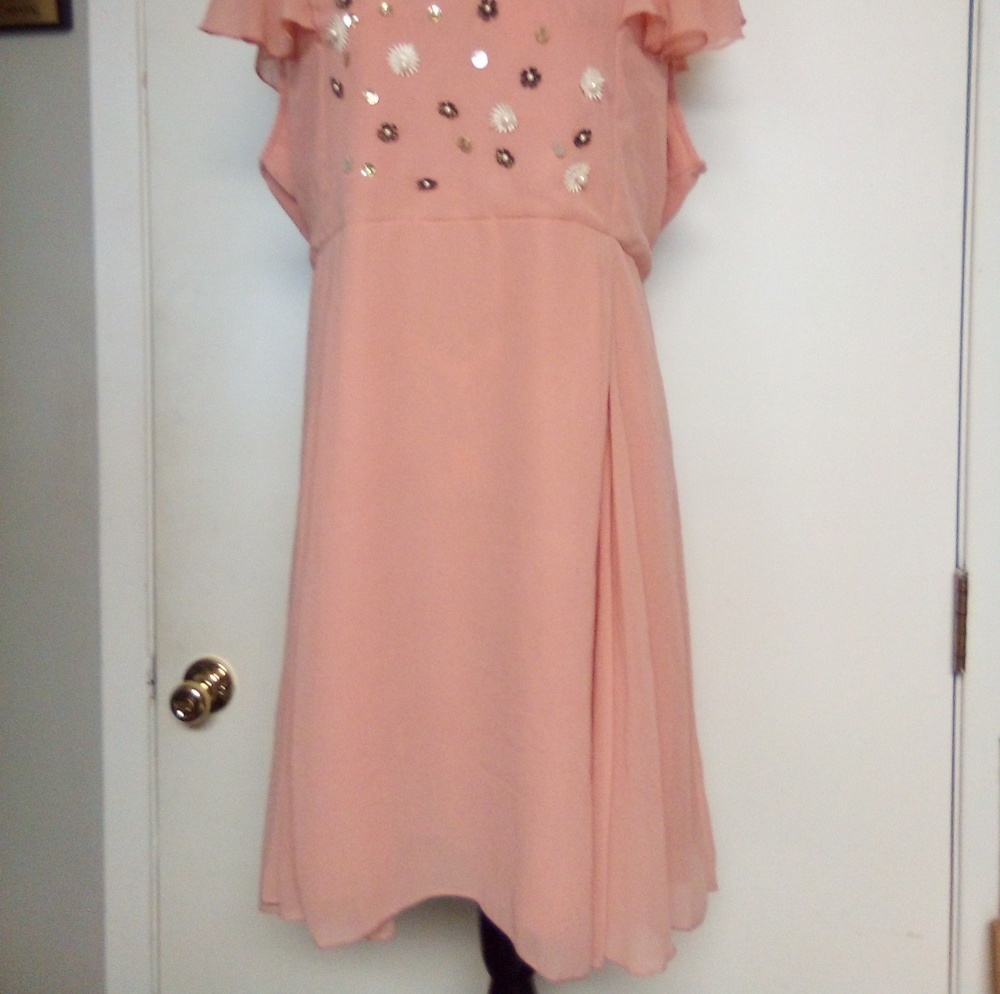 Dress - Picture 2 of 4
